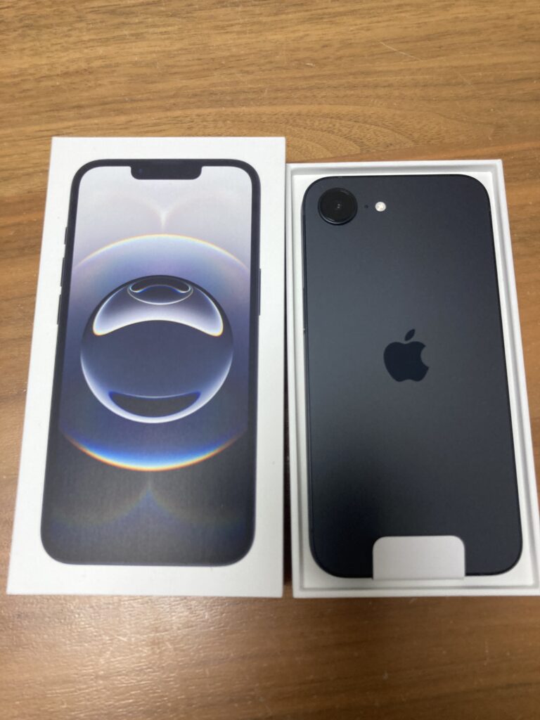 自宅で実際に使用しているiPhoneの箱(開封時)